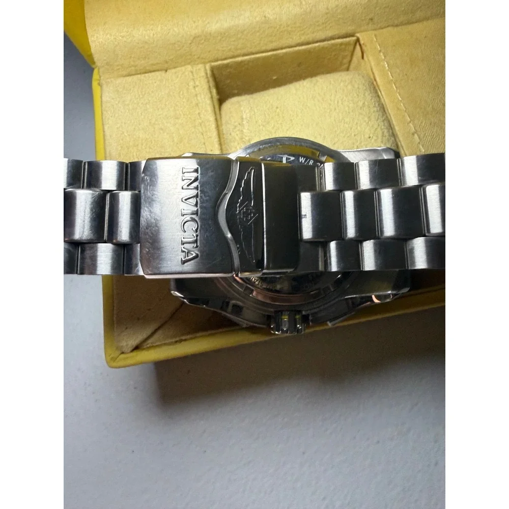 Invicta Reserve Chronograph 1022 Swiss Made Blue Dial Stainless Steel Watch Read
